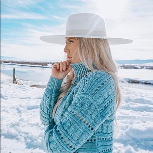 Hinge textured Sweater